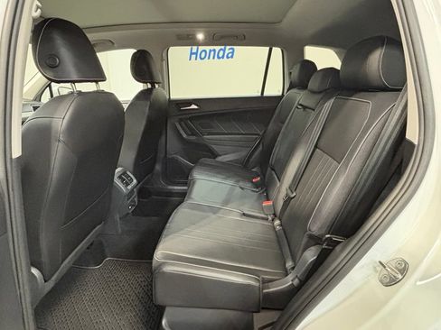 Used 2023 Volkswagen Tiguan SE w/ Panoramic Sunroof Package AWD/4WD image 27