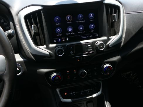 Used 2022 GMC Terrain SLT w/ Tech Package FWD image 19