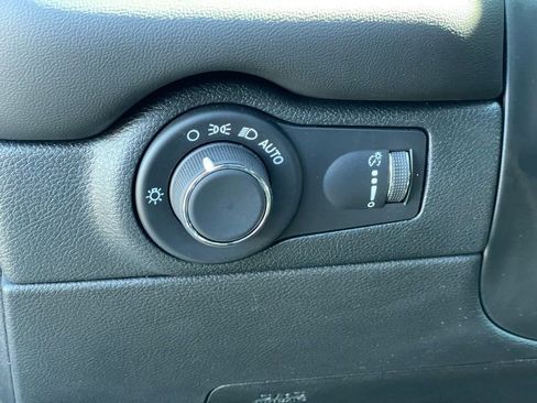 Used 2025 Dodge Durango GT AWD/4WD image 19