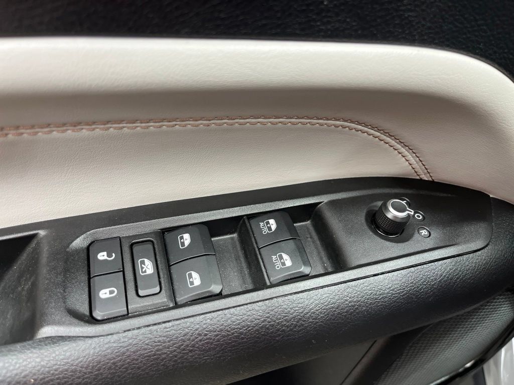 Used 2022 Jeep Compass Limited AWD/4WD image 30