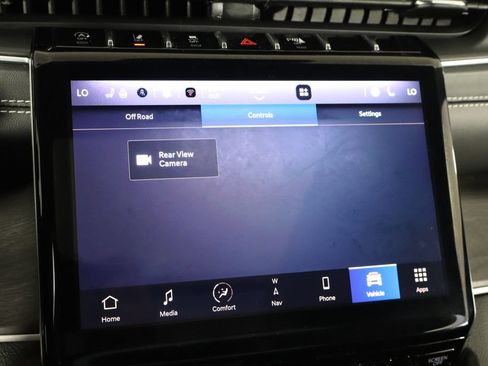 Used 2023 Jeep Grand Cherokee Limited w/ Black Appearance Package AWD/4WD image 37