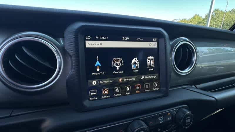 Used 2020 Jeep Gladiator Overland AWD/4WD image 26