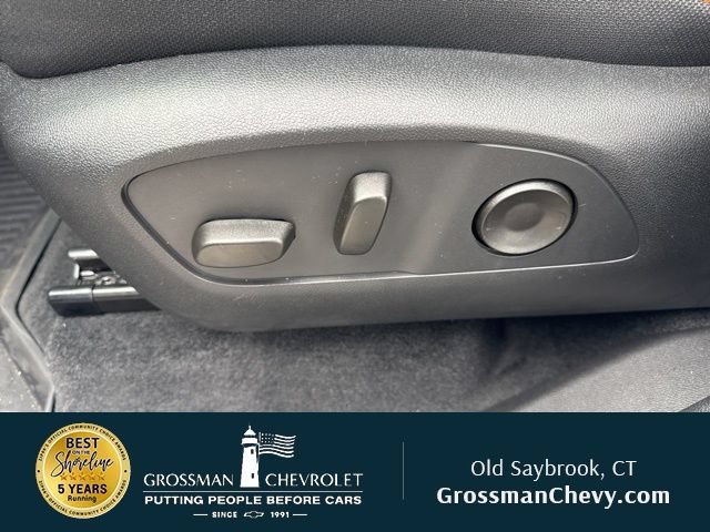 Used 2026 Chevrolet Traverse LT w/ Driver Confidence Package AWD/4WD image 9