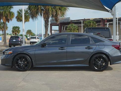 Used 2025 Honda Civic Sport image 3