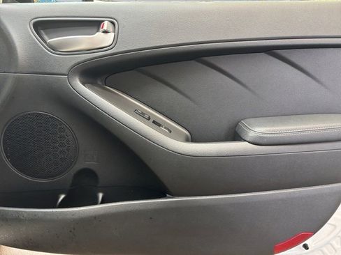 Used 2017 Kia Forte LX image 26