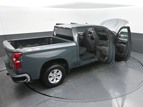 Used 2025 Chevrolet Silverado 1500 LT AWD/4WD image 44