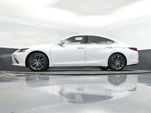 New 2025 Lexus ES 350 w/ Premium Package image 39