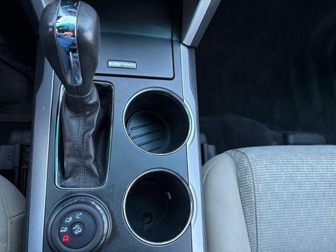 Used 2012 Ford Explorer XLT image 34