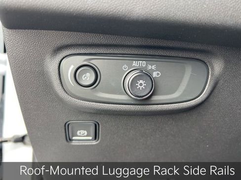 Used 2023 GMC Terrain SLE w/ Driver Convenience Package AWD/4WD image 10