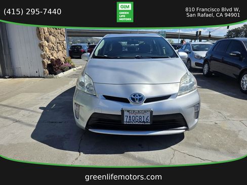 Used 2013 Toyota Prius Two FWD image 2