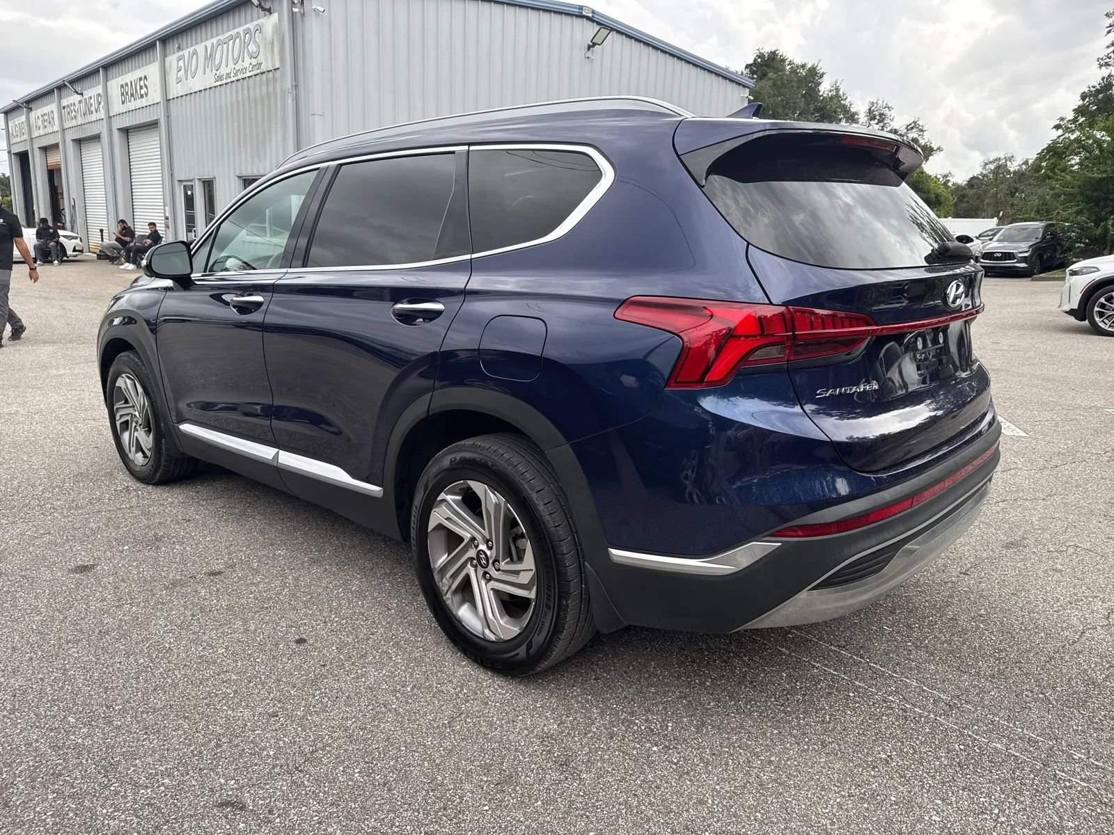 Used 2023 Hyundai Santa Fe SEL w/ Premium Package FWD image 8