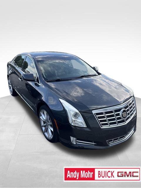 Used 2013 Cadillac XTS Premium FWD image 2