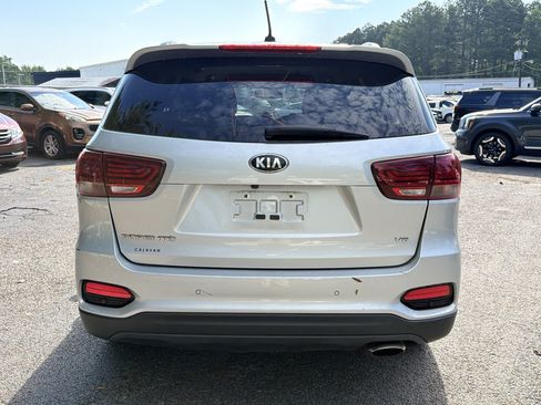 Used 2020 Kia Sorento S FWD image 5