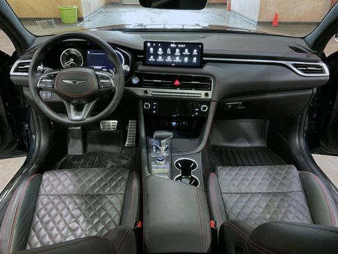 Used 2025 Genesis G70 3.3T Advanced w/ Sport Prestige Package image 12