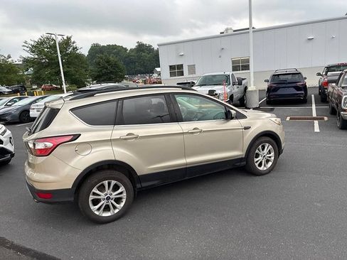 Used 2018 Ford Escape SEL AWD/4WD image 8