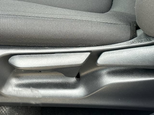 Used 2023 Toyota Corolla Cross LE FWD image 18