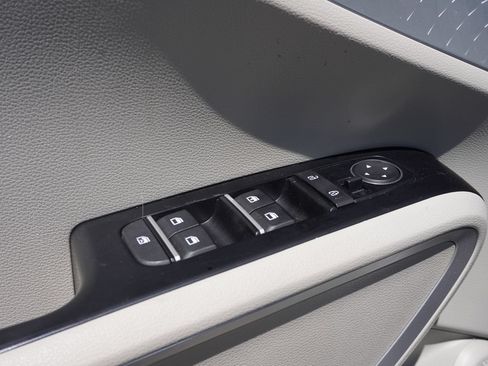 Used 2021 Kia Soul LX FWD image 28