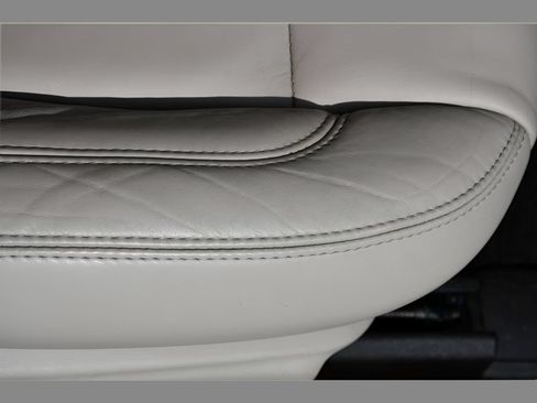 Used 2017 Lincoln MKZ Select FWD image 28