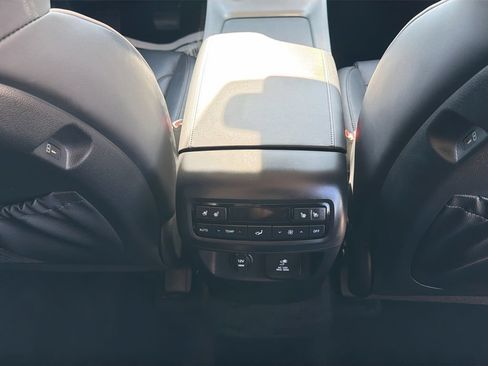 Used 2023 Hyundai Palisade SEL FWD image 18