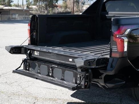 Used 2024 Chevrolet Silverado EV RST image 29