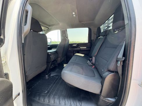 Used 2021 GMC Sierra 2500 4x4 Crew Cab w/ Convenience Package image 10
