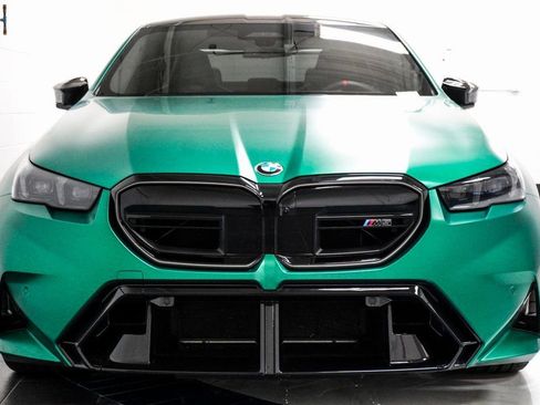 Used 2025 BMW M5 w/ Carbon Package AWD/4WD image 12
