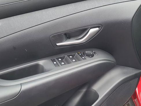 New 2025 Hyundai Tucson SEL image 9