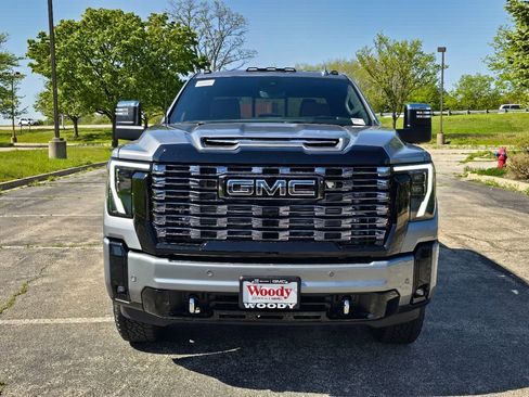 New 2026 GMC Sierra 3500 Denali Ultimate AWD/4WD image 2