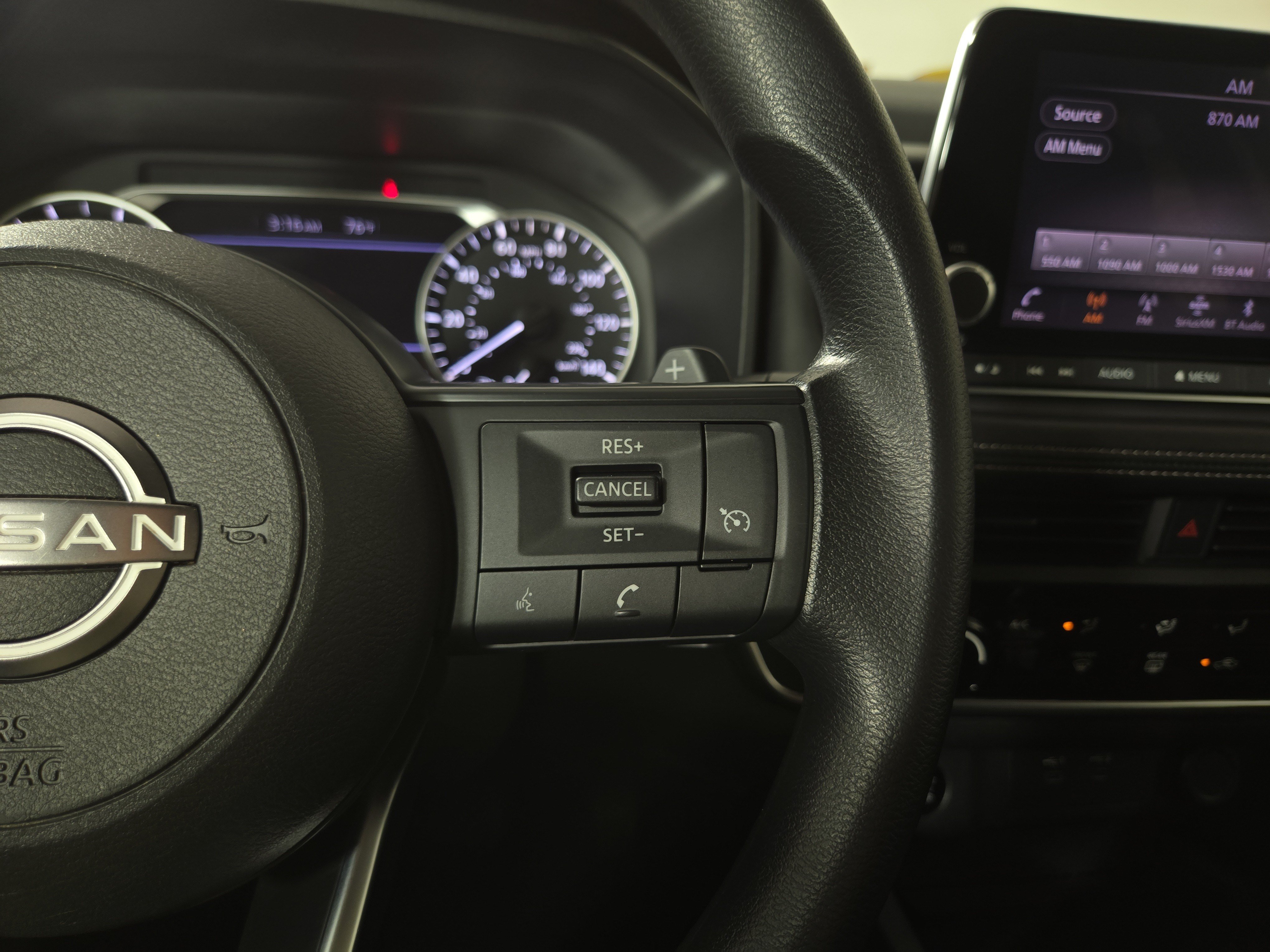 Used 2024 Nissan Rogue S AWD/4WD image 16