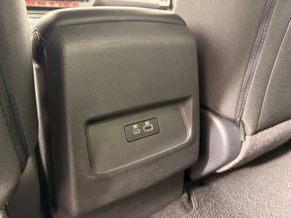 Used 2026 Nissan Frontier PRO-4X AWD/4WD image 16