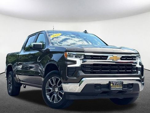 Used 2023 Chevrolet Silverado 1500 LT AWD/4WD image 2