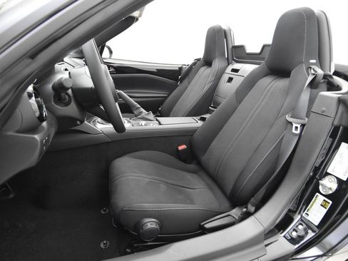 New 2026 MAZDA MX-5 Miata Club w/ Weather Package RWD image 25