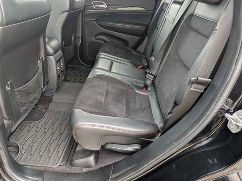 Used 2018 Jeep Grand Cherokee Trailhawk AWD/4WD image 17