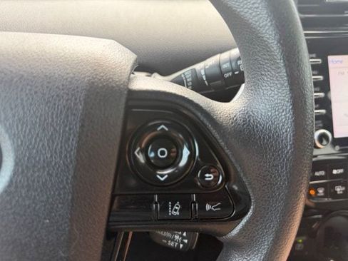 Used 2022 Toyota Prius LE AWD/4WD image 17