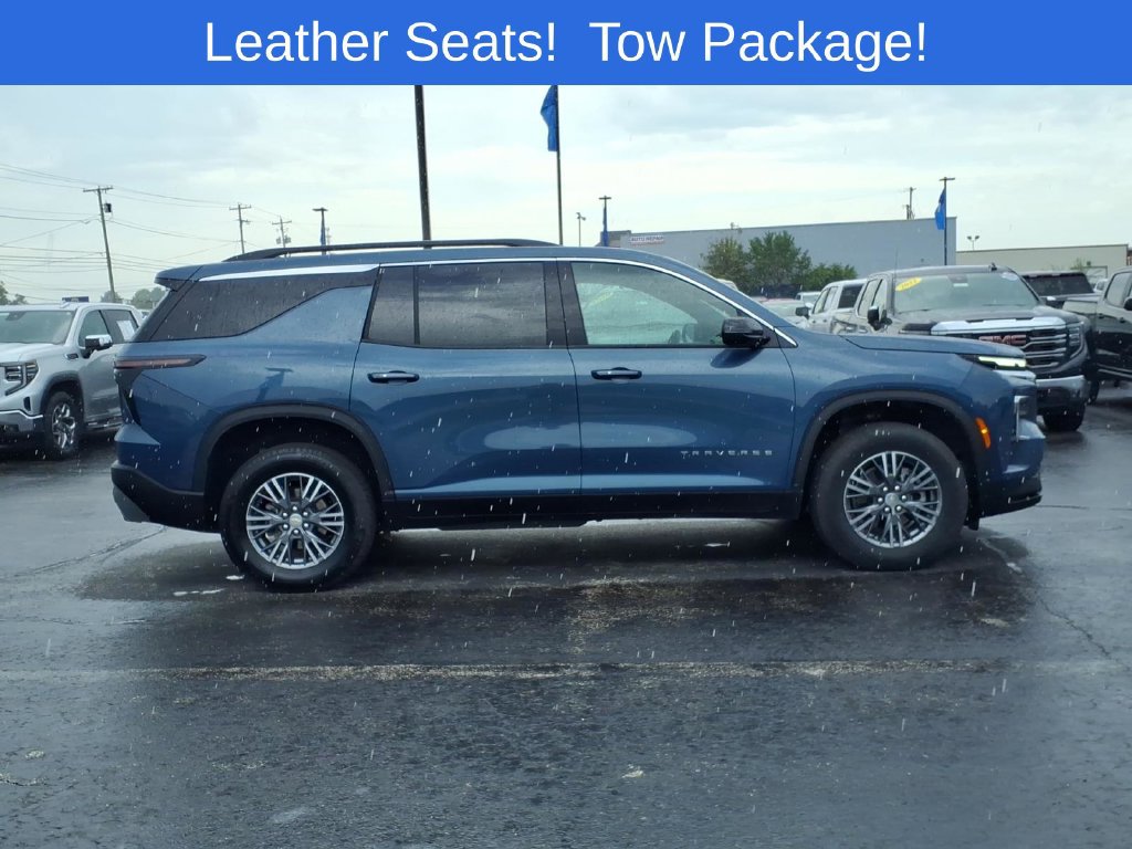 Used 2026 Chevrolet Traverse LT AWD/4WD image 14