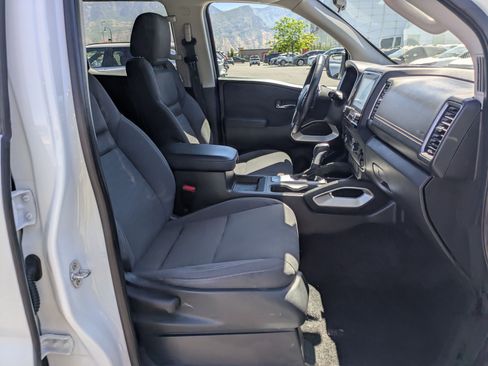 Used 2024 Nissan Frontier SV w/ SV Convenience Package AWD/4WD image 32
