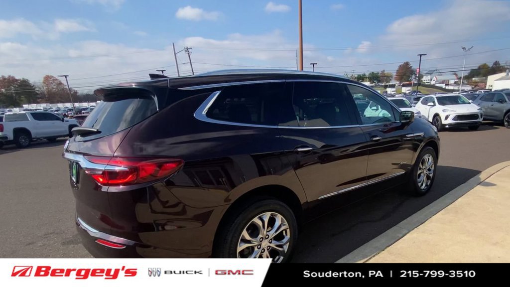 Used 2021 Buick Enclave Avenir w/ Avenir Technology Package AWD/4WD image 9