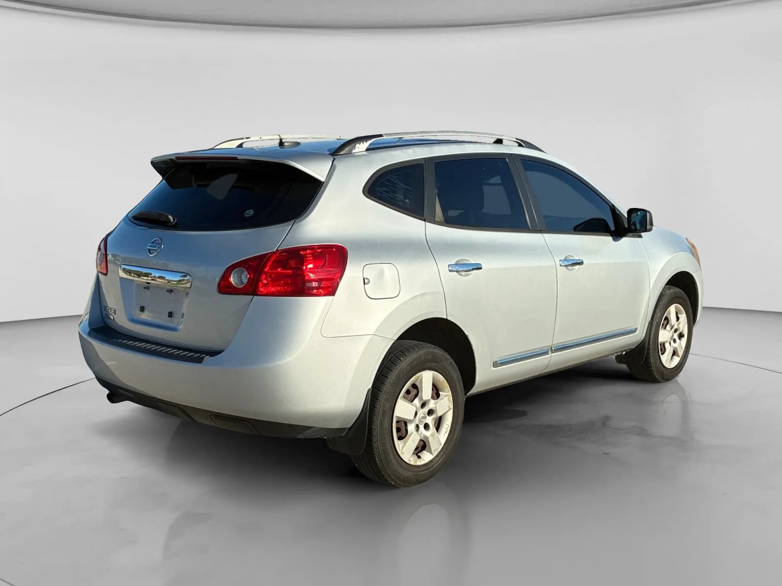 Used 2014 Nissan Rogue S w/ Convenience Package FWD image 5