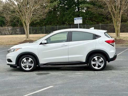 Used 2022 Honda HR-V LX image 3