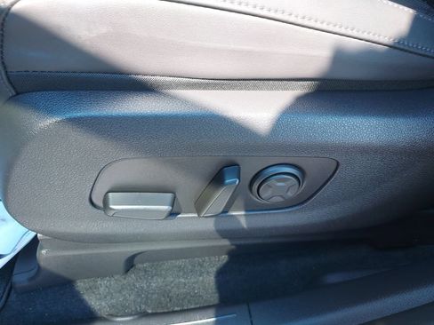 Used 2024 Kia Carnival SX FWD image 18