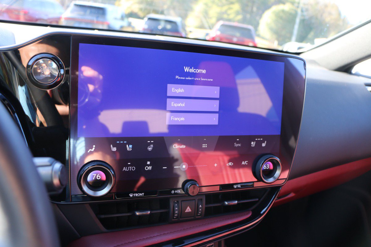 Used 2024 Lexus NX 250 FWD w/ Cold Area Package image 23