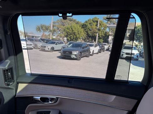 New 2026 Volvo XC90 T8 Ultra AWD/4WD image 16