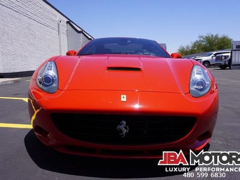 Used 2014 Ferrari California RWD image 14