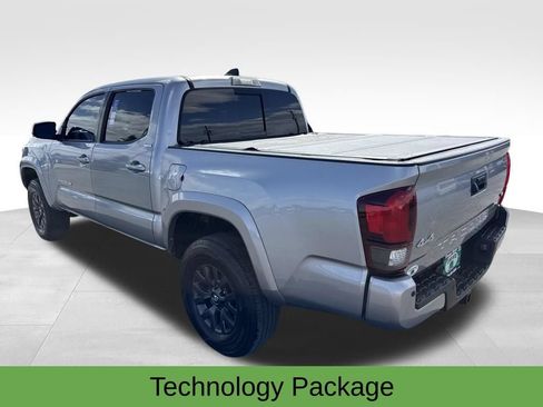 Used 2020 Toyota Tacoma SR5 AWD/4WD image 5