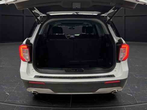 Used 2023 Ford Explorer Limited image 15
