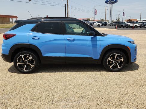 Used 2023 Chevrolet TrailBlazer RS w/ Sun and Liftgate Package FWD image 5