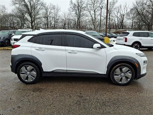 Used 2021 Hyundai Kona Limited image 7