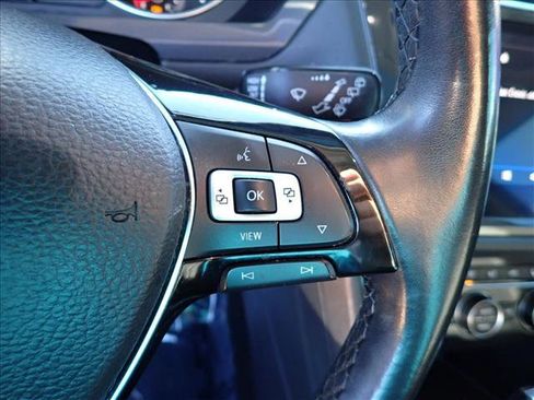 Used 2019 Volkswagen Tiguan S image 19