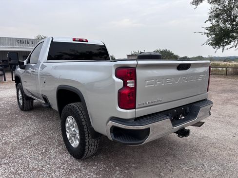 Used 2020 Chevrolet Silverado 3500 LT w/ Convenience Package AWD/4WD image 3