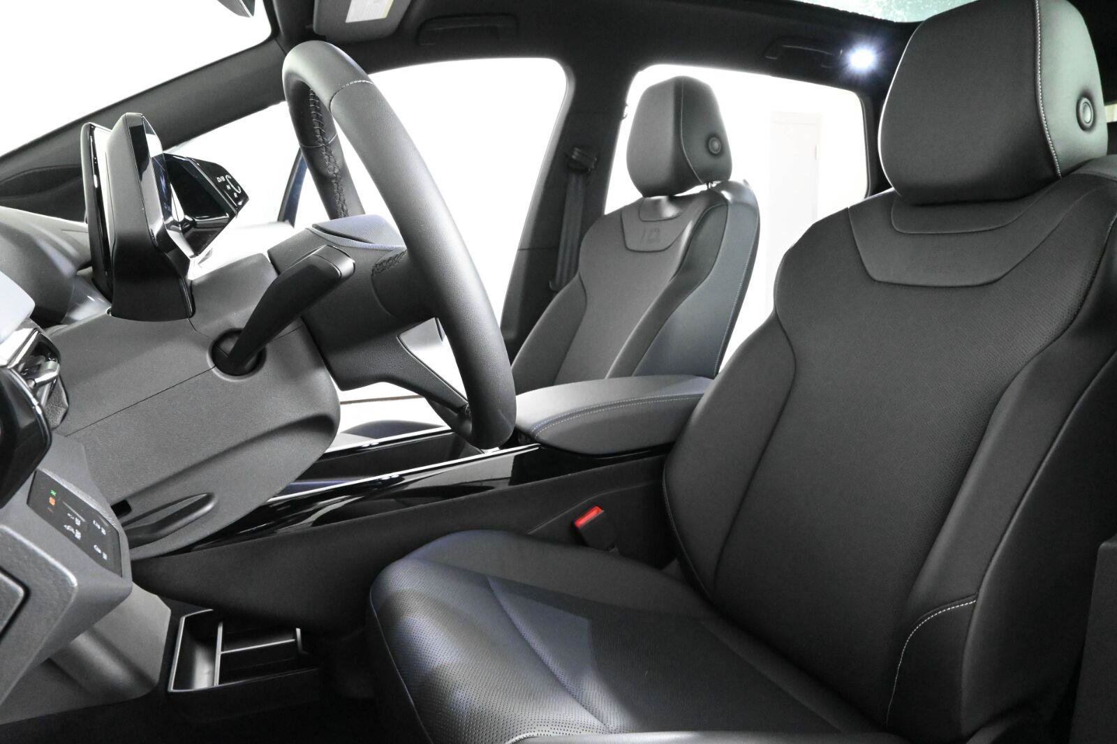Certified 2023 Volkswagen ID.4 Pro S RWD image 19